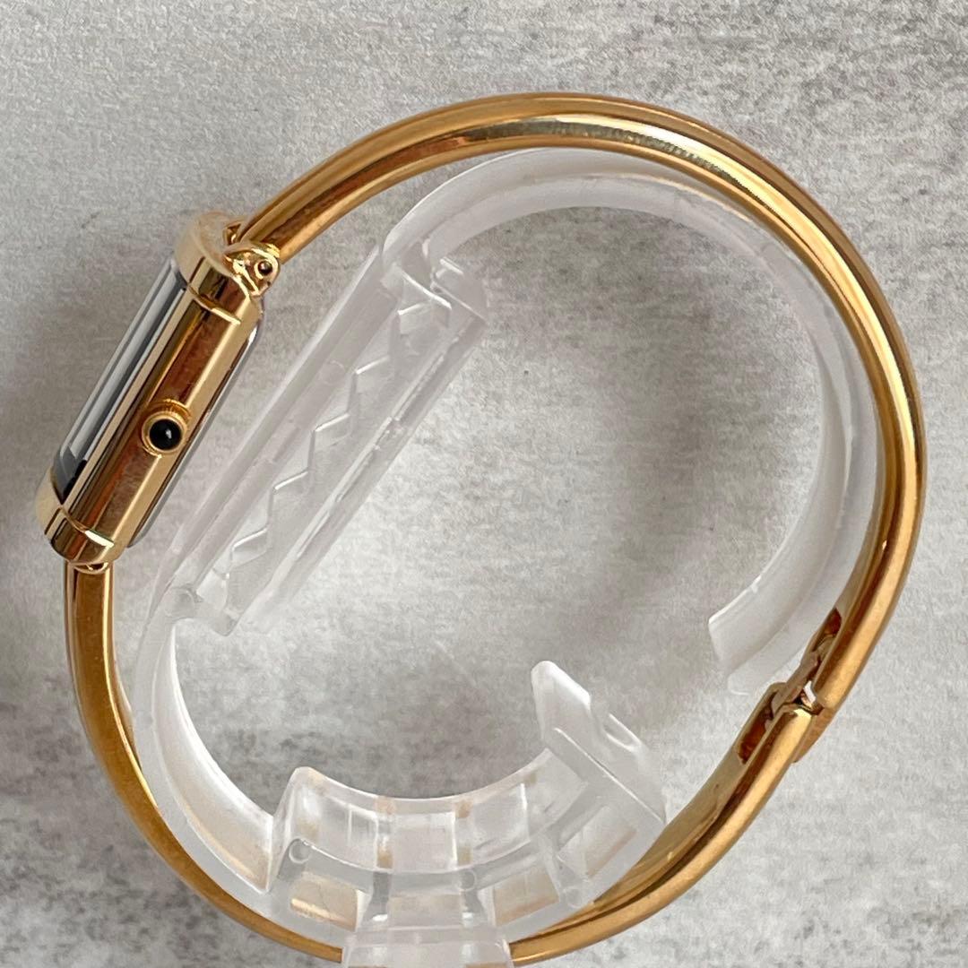 稼働品　美品　YSL イヴサンローラン　スクエア　ゴールド　バングル　腕時計