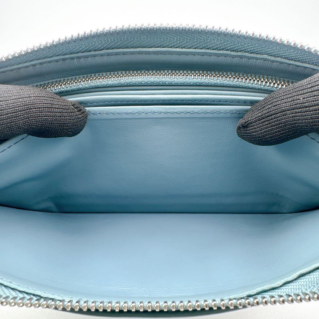 希少 ルイヴィトン ジッピー ウォレット モノグラム クッサン エンボス ブルー