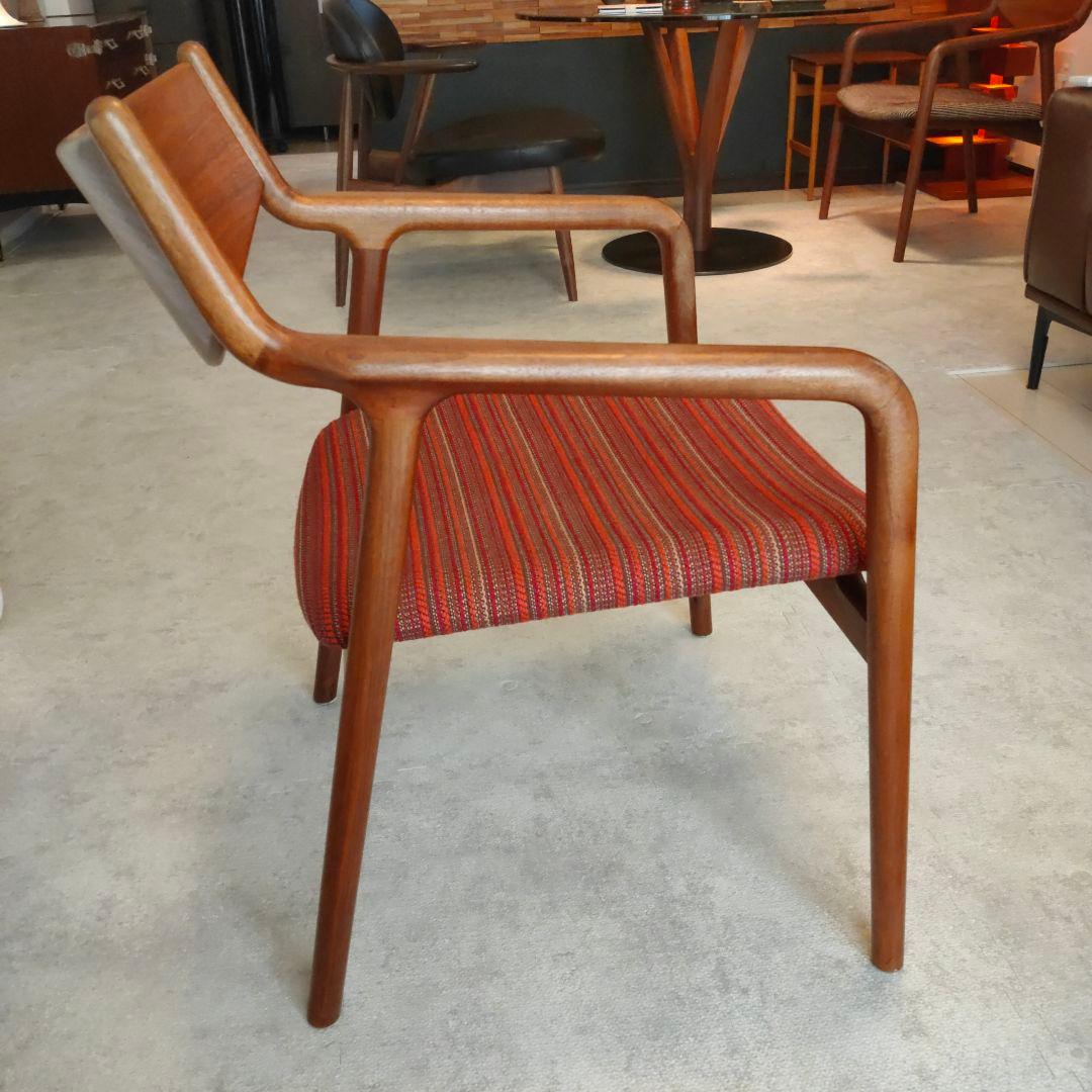 無垢ウォールナット　ぺぺラウンジチェア　オイル塗装　宮崎椅子