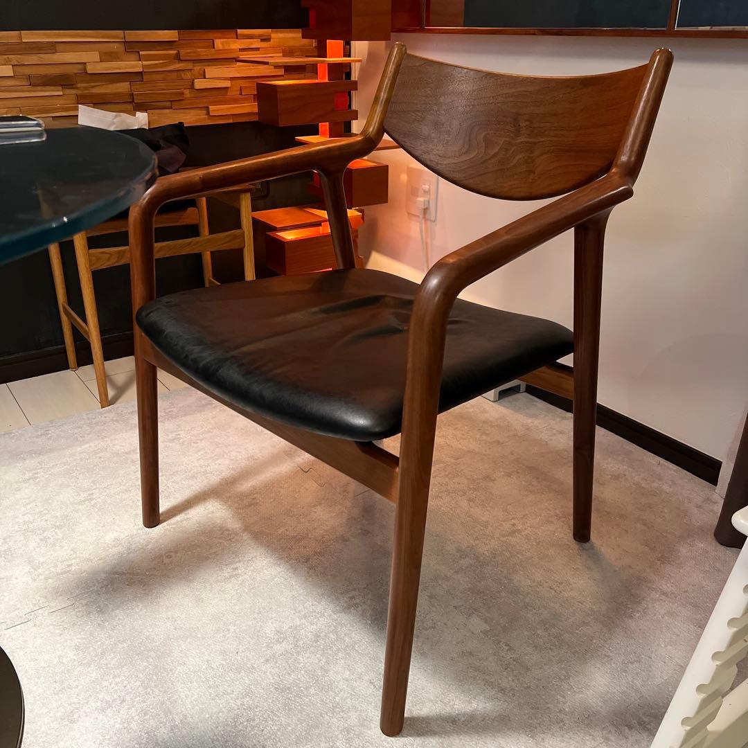 無垢ウォールナット　ぺぺラウンジチェア　オイル塗装　宮崎椅子