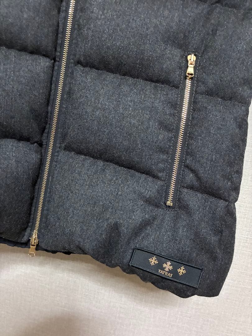[週末限定][極美品] TATRAS LUSELAタトラス　ルセラ ダウンベスト