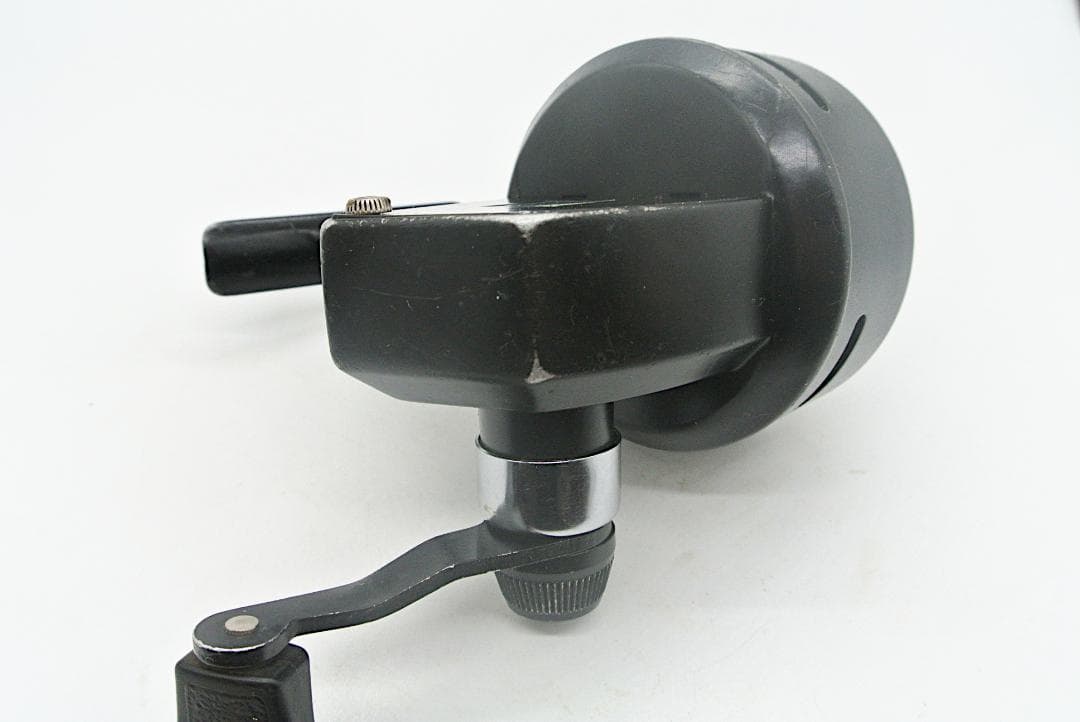 ABU 501 ダイレクトドライブ スピニングリール