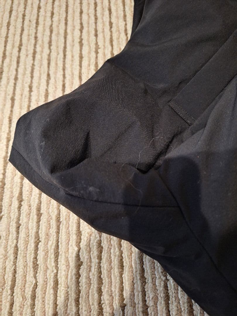 セオリーリュクス　タグ付き（懸念点あり）未使用　ダウンジャケット