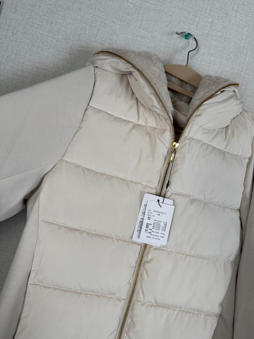 ホワイト フード付き ロングコート