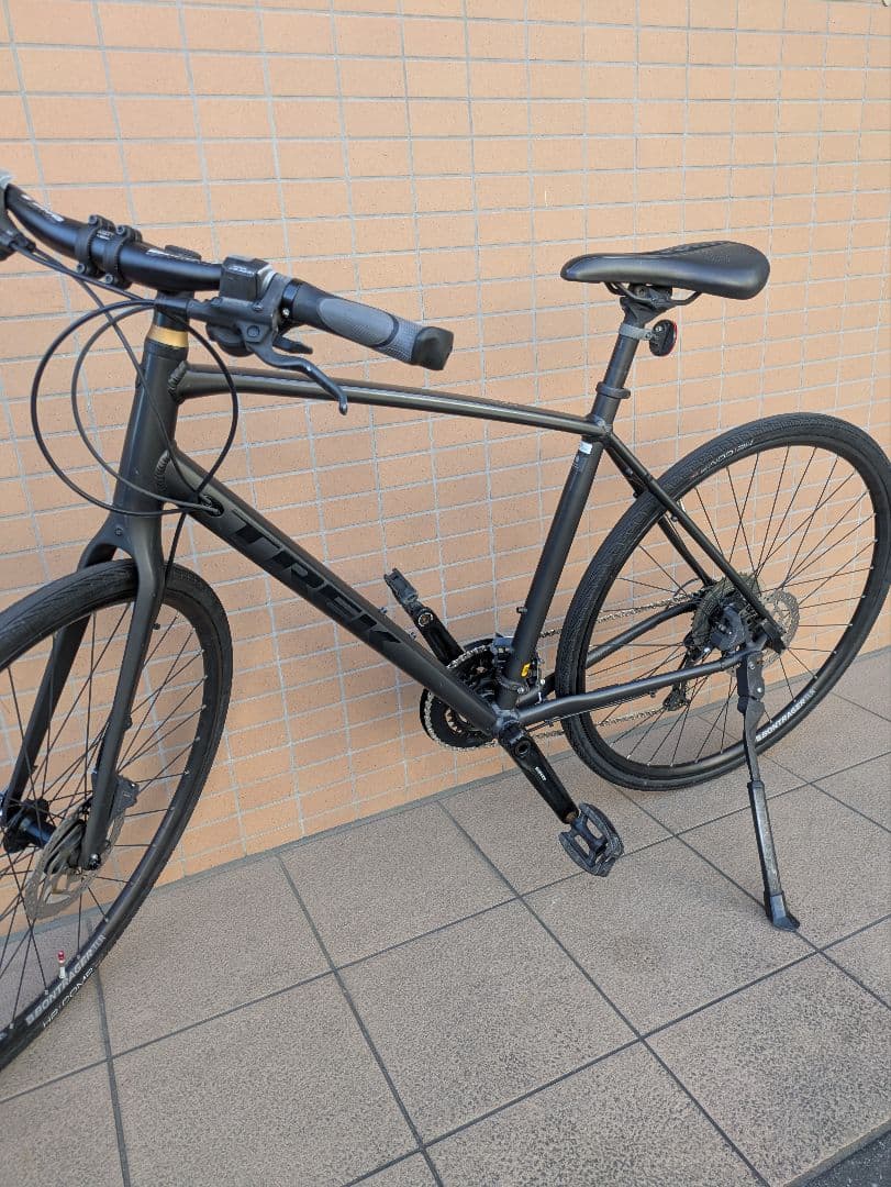 【近隣配送無料！】TREK FX 3 クロスバイク ブラック 自転車 トレック