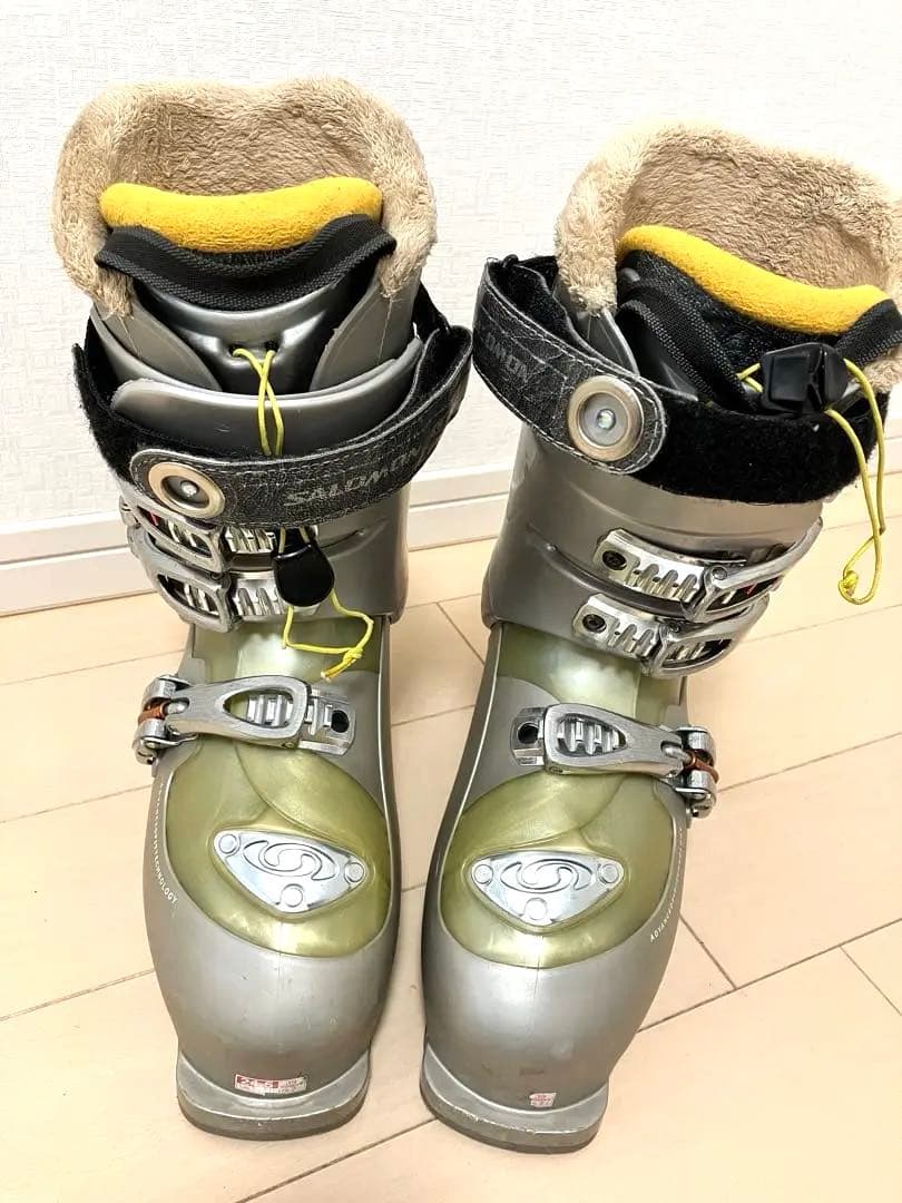 ATOMIC ショートスキー　スキーボード　 サロモン　 24 ブーツ　大阪
