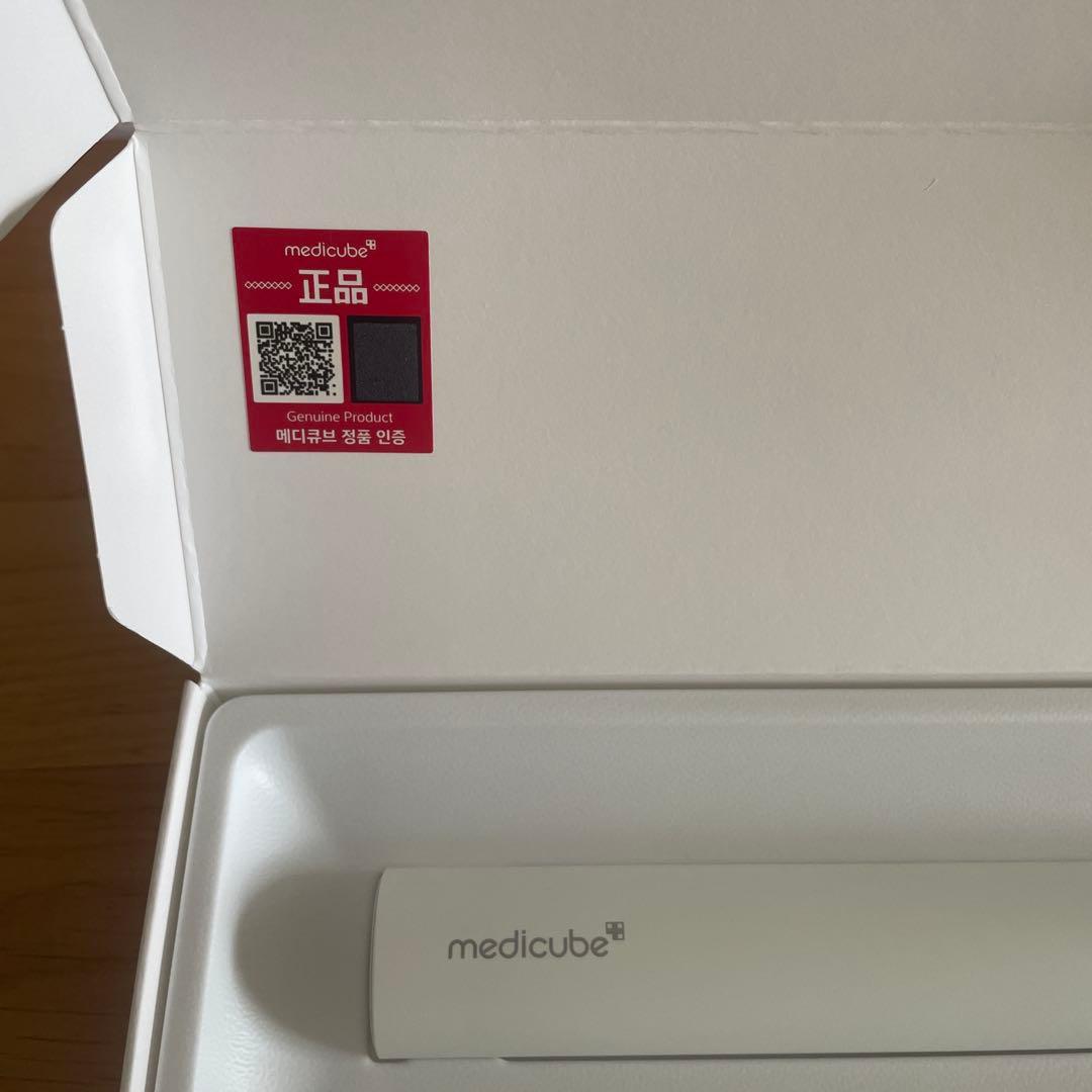 medicube AGE-R ブースタープロミニ 美顔器 PDRN 美容液