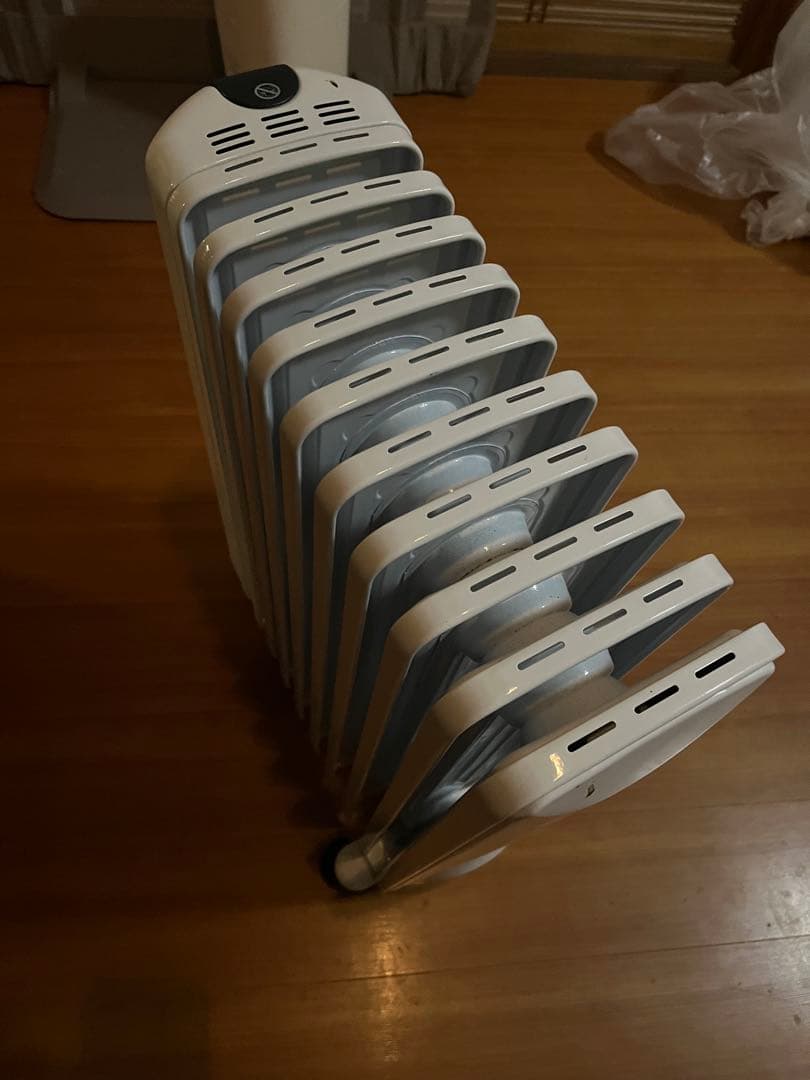 デロンギ　アミカルド　オイルヒーター