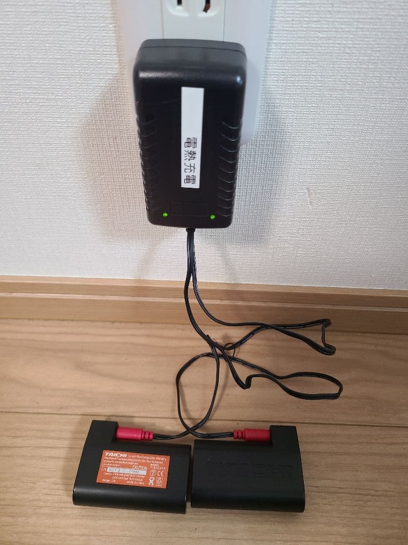 TAICHI E-HEATジャケット 黒/赤