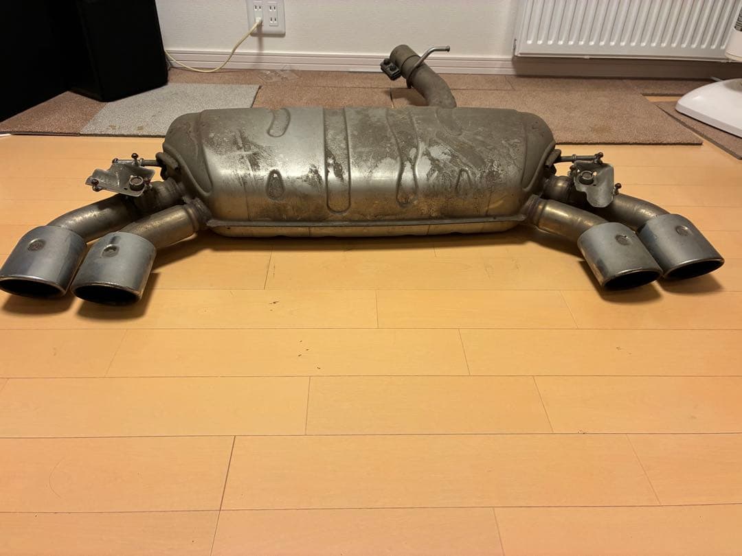 フォルクスワーゲンゴルフ7.5R 2017年式純正マフラー