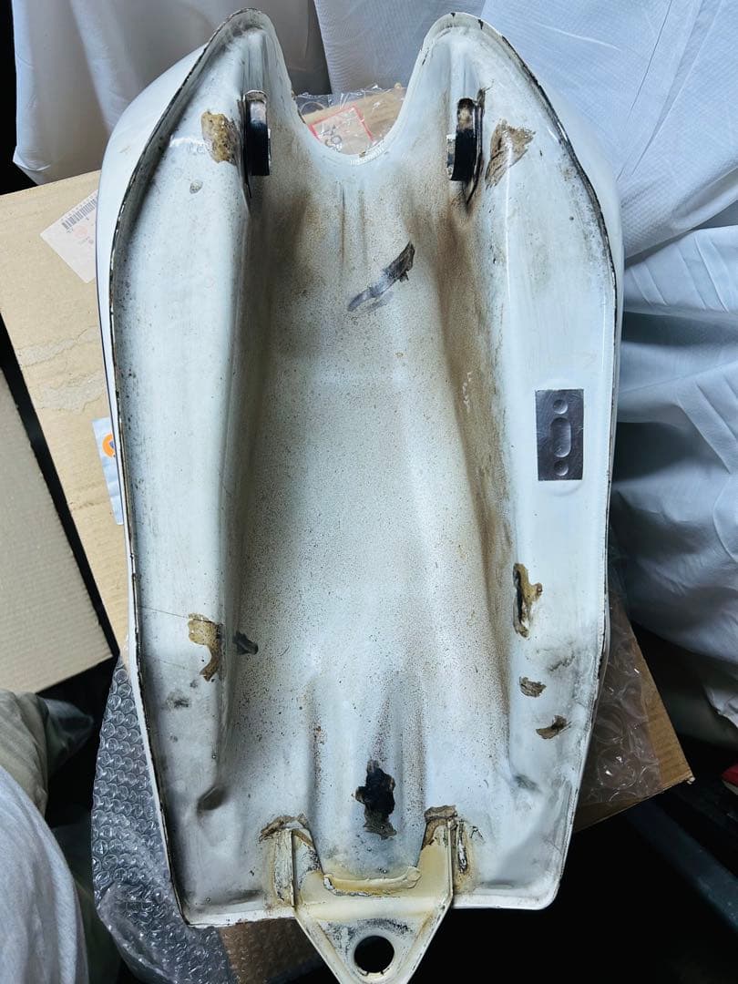 値下げ‼️ ヤマハRZ250純正タンク初期型4L3