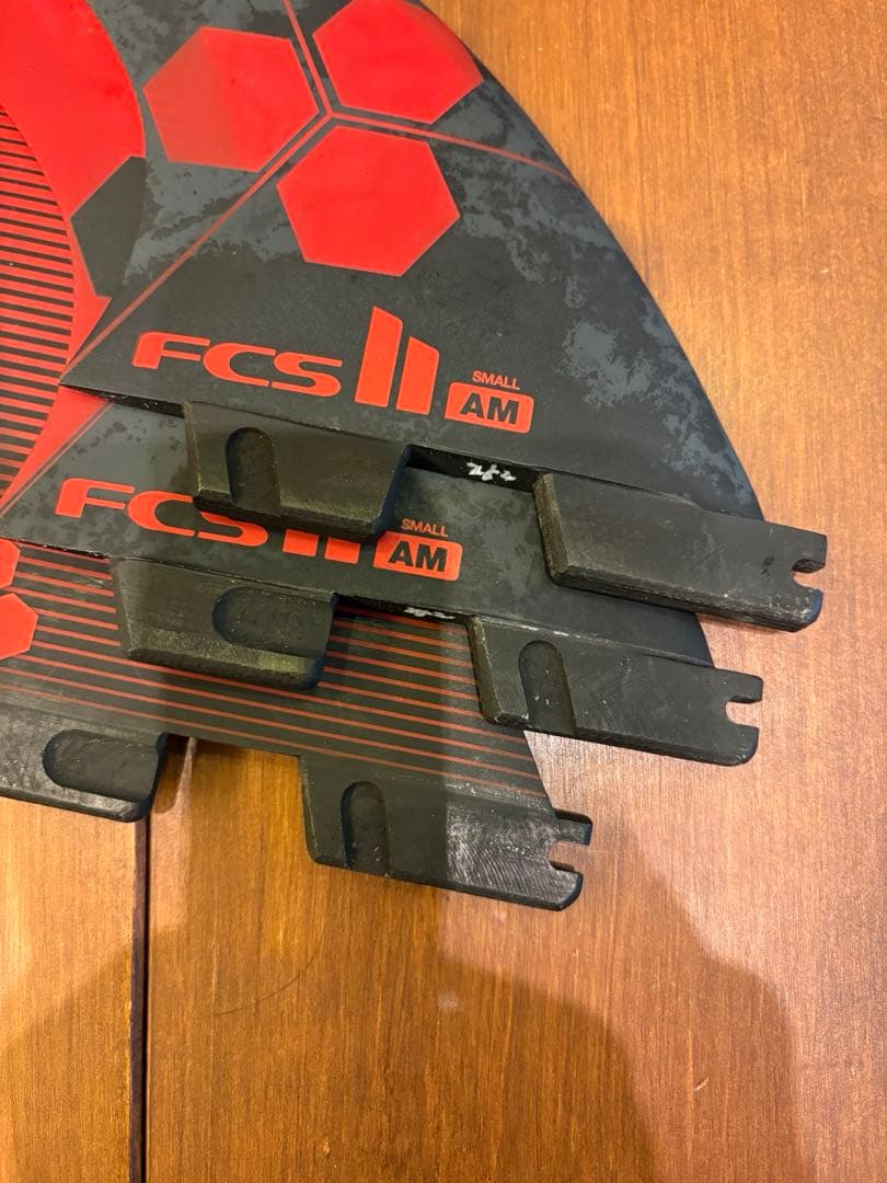 FCS2 FCS fin トライフィン AM PC アルメリック Sサイズ 赤