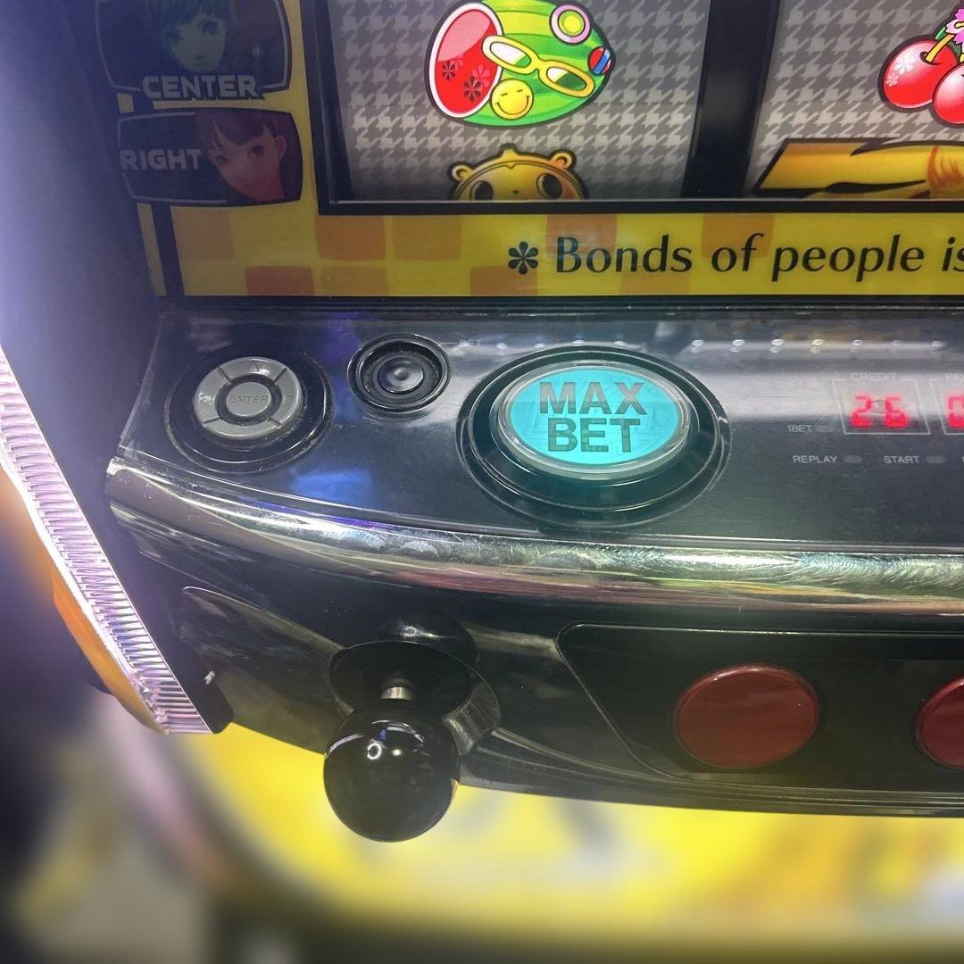 6525【個宅配送可】実機 ペルソナ4 不要機