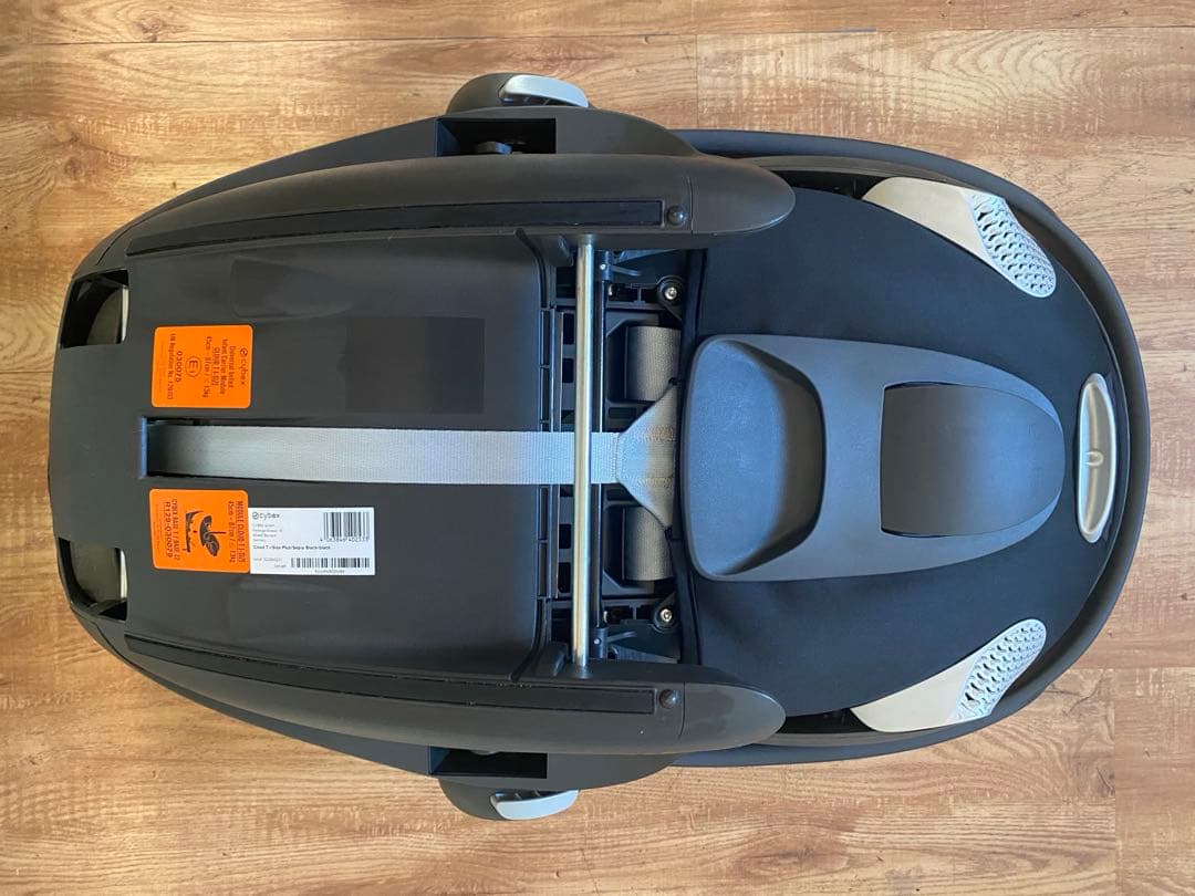 【美品】Cybexベビーシート クラウド T i-Size ブラック
