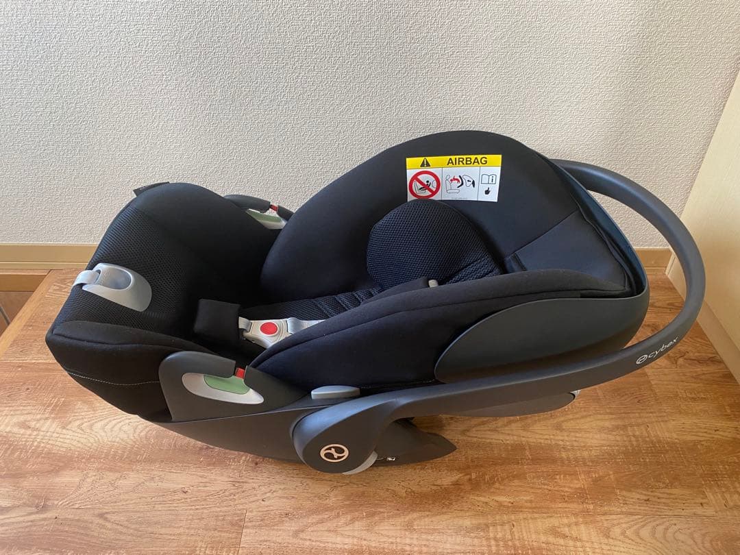 【美品】Cybexベビーシート クラウド T i-Size ブラック