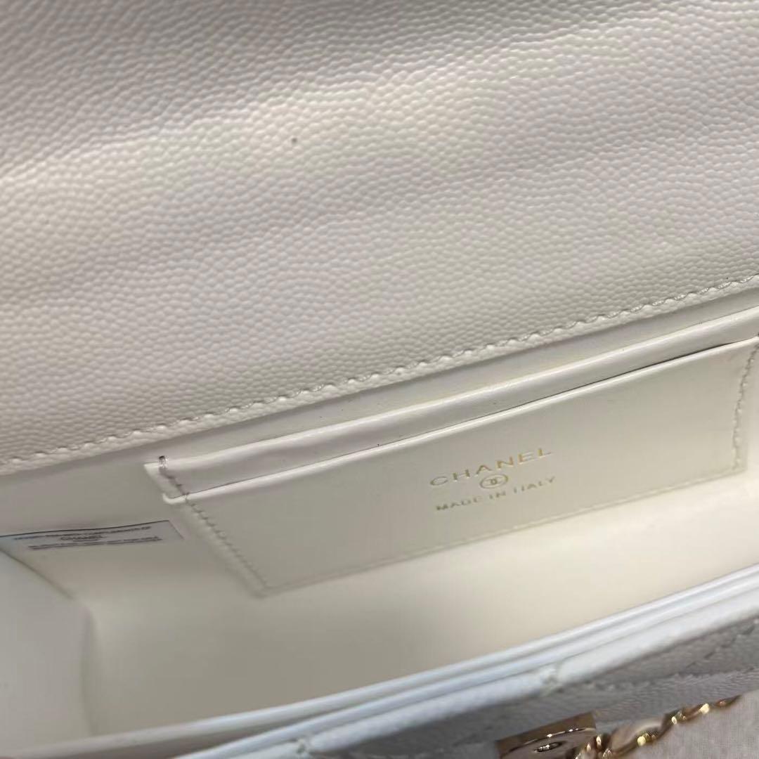 VIP限定ノベルティ チェーンショルダーバッグ ホワイト