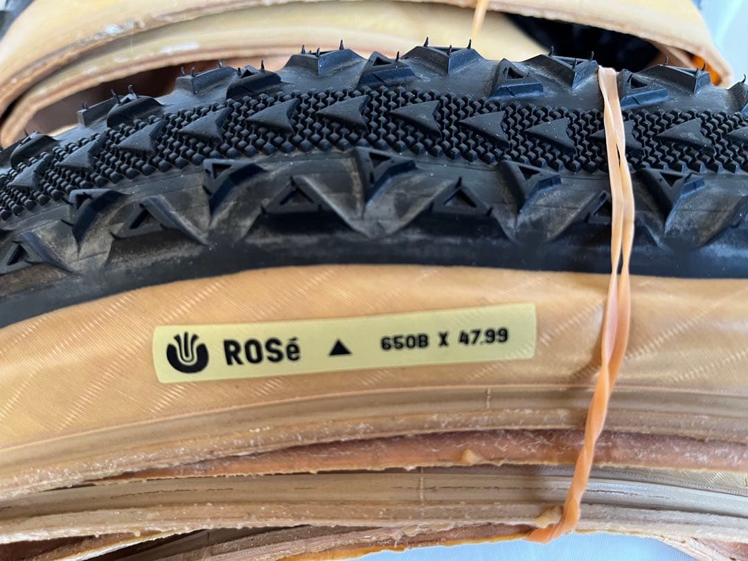 ★ULTRADYNAMICO* rose 650B 47.99 × 2本セット