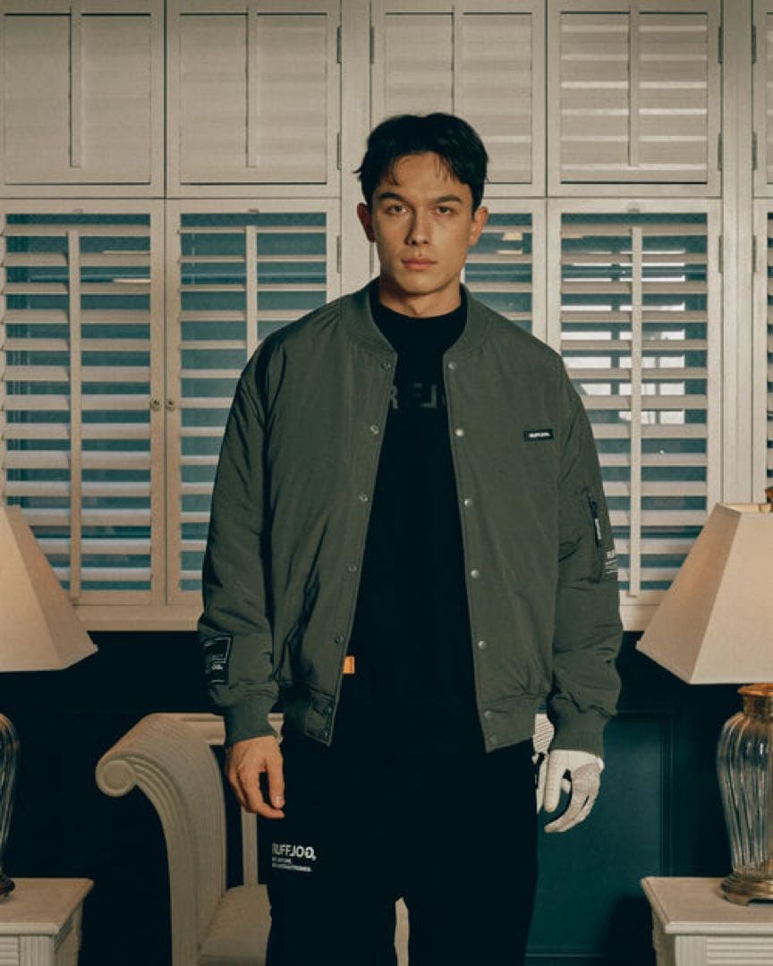 訳あり専用　ラフログ　ラフロッグ　軽量パファースタジアムジャケット　M