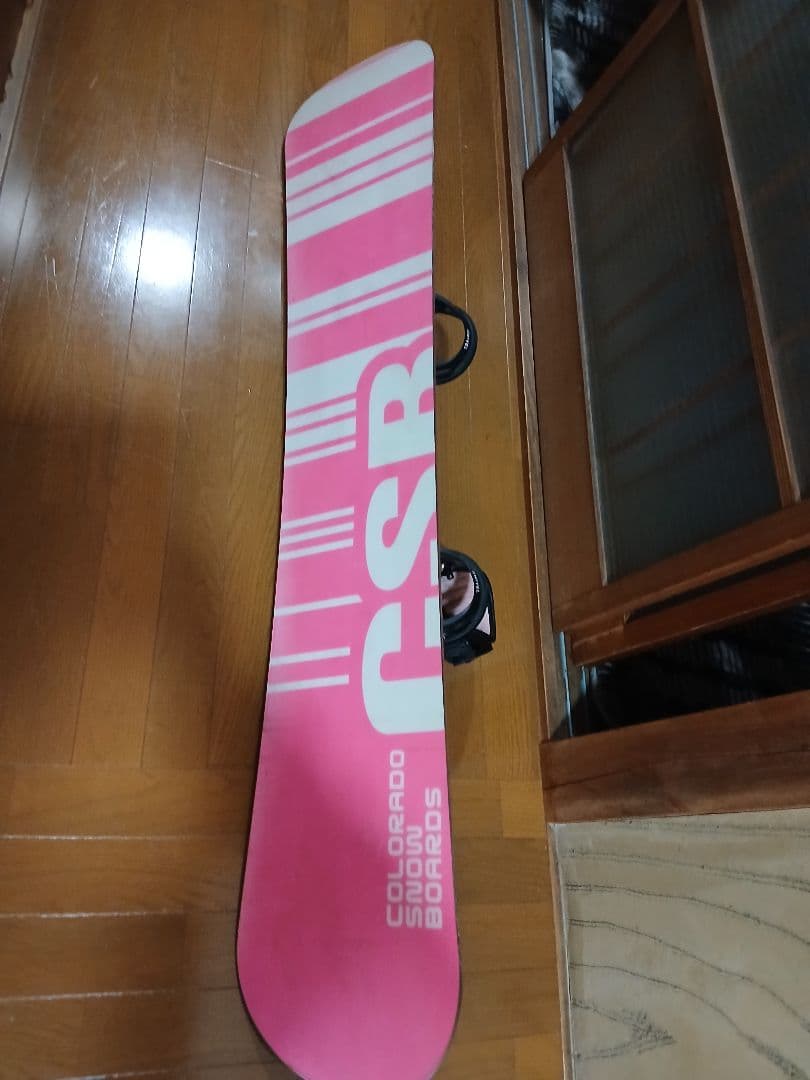 スノーボード 2本、 ビンディング付き、リーシュコード付き