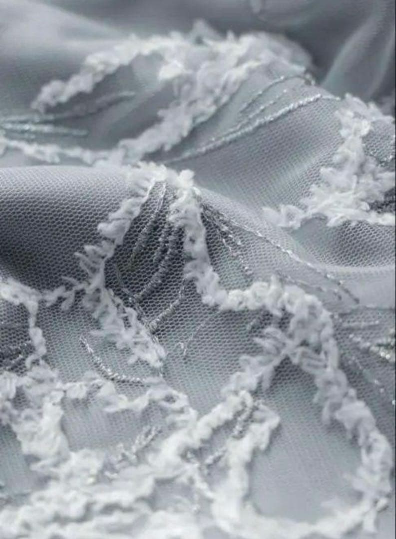 新品(訳あり)　フェザーフラワーチュールドレス 結婚式 パーティー　二次会