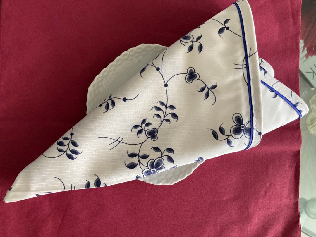 ロイヤルコペンハーゲン(ブルーフラワー)デンマーク製布ナフキン6枚セット