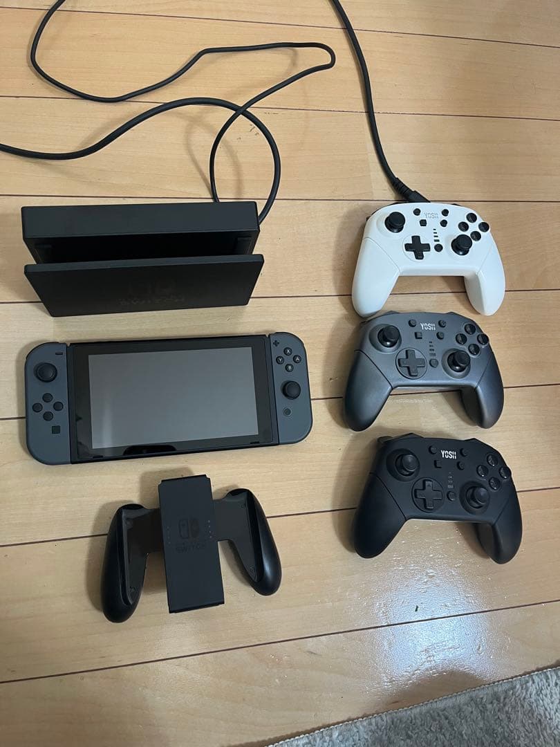 任天堂　switch本体　付属品