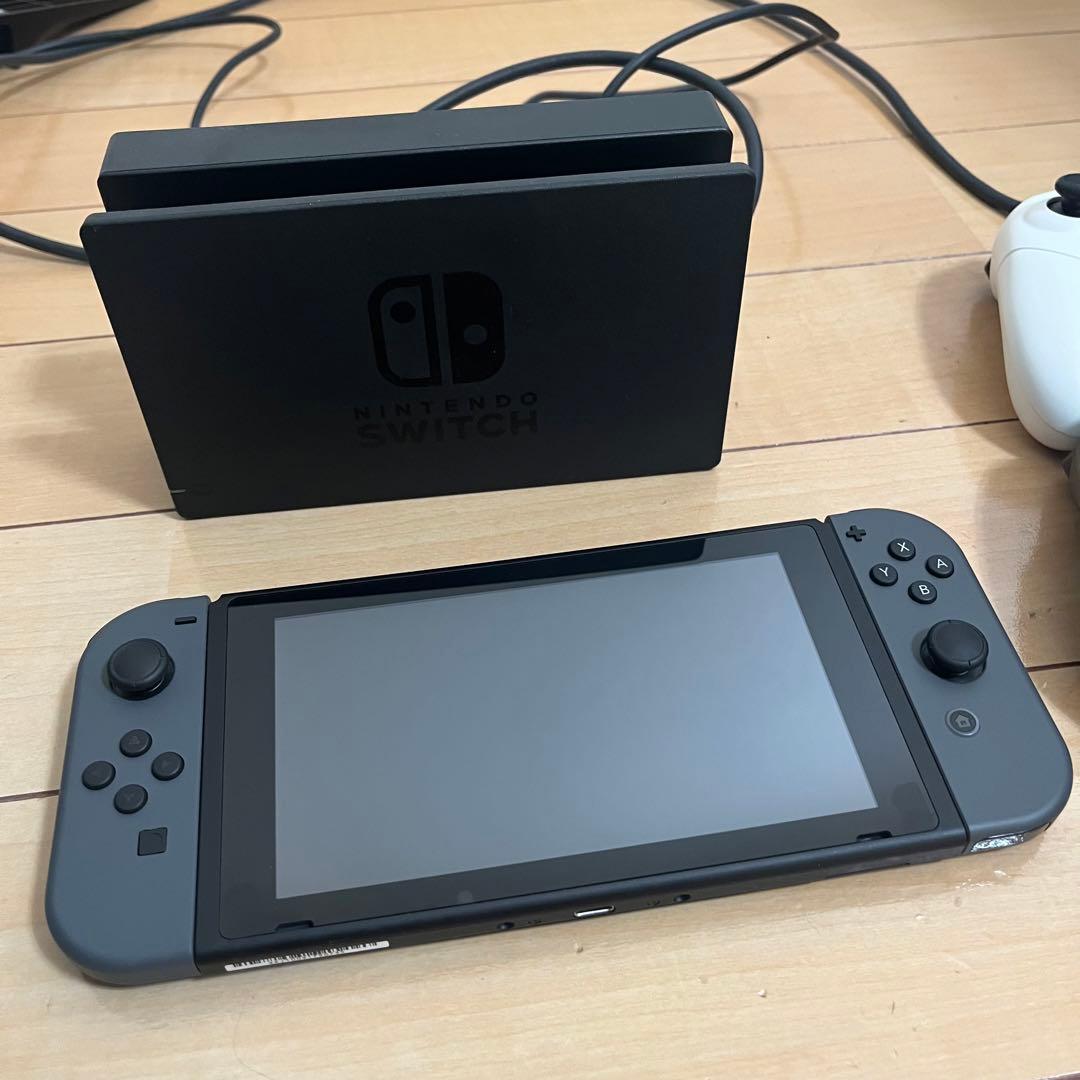 任天堂　switch本体　付属品