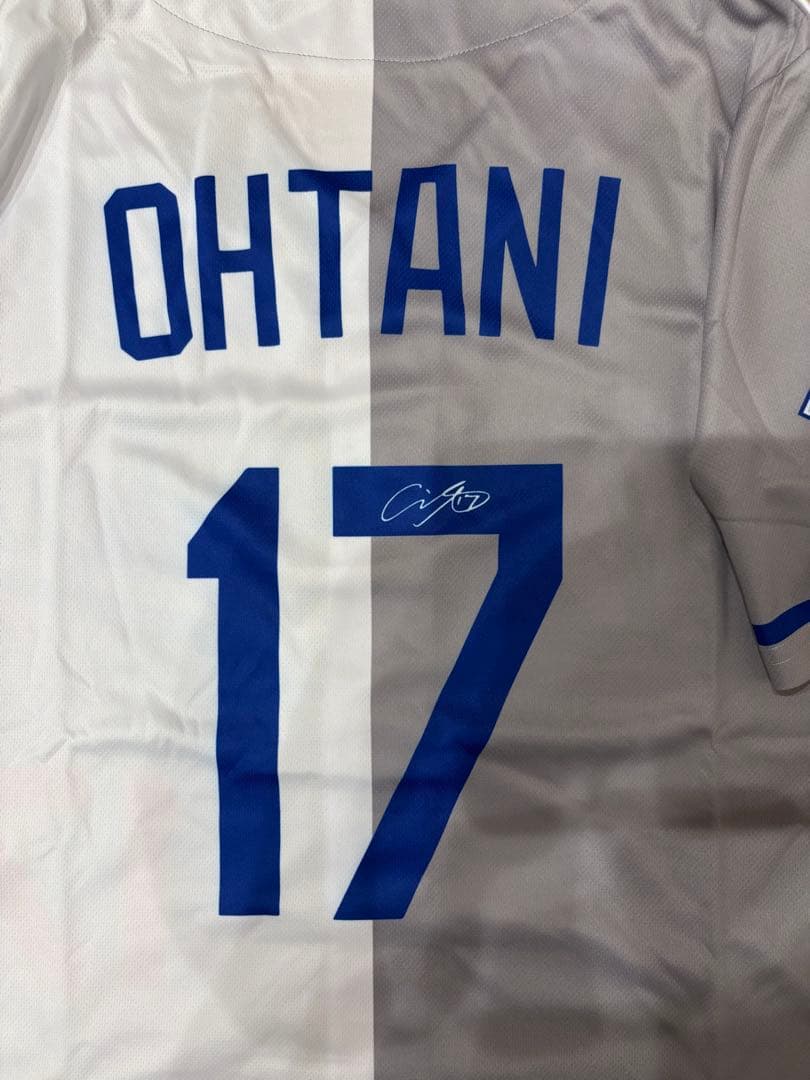 ⭐️MVP受賞セール！！⭐️大谷翔平ホーム＆ビジターミックスハーフサインユニフォーム
