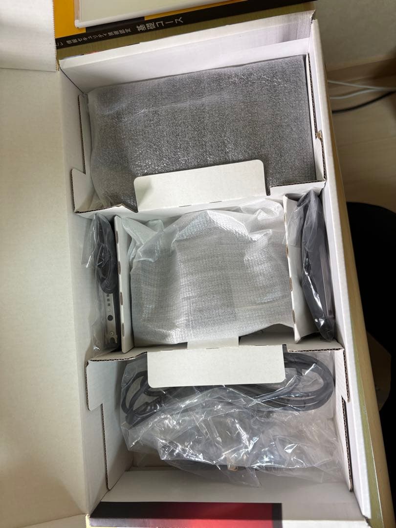 Nintendo Switch 本体 Joy-Conネオングリーン・ネオンピンク