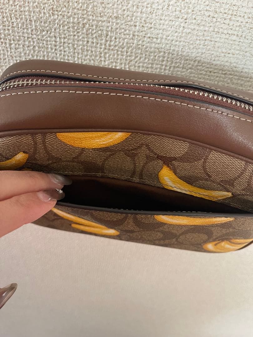 COACH バナナ柄 ショルダーバッグ