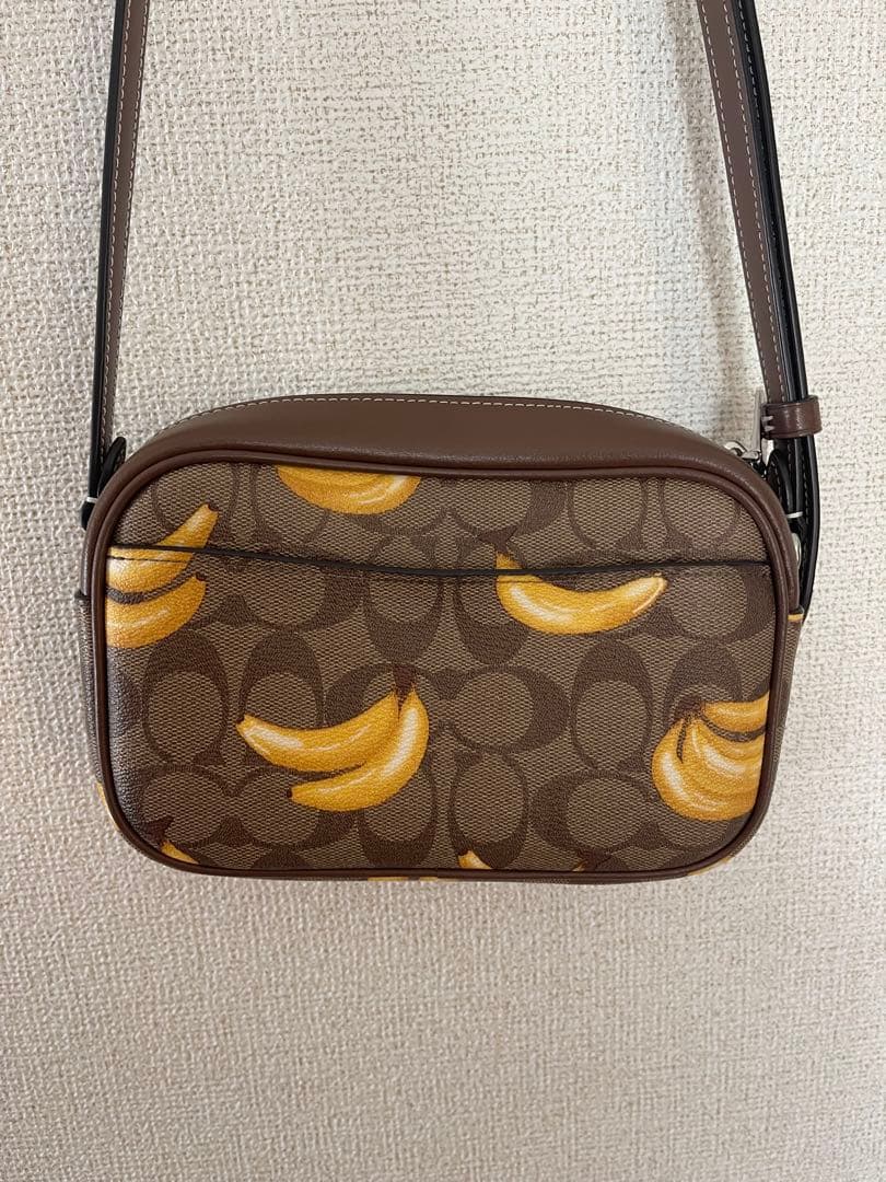 COACH バナナ柄 ショルダーバッグ