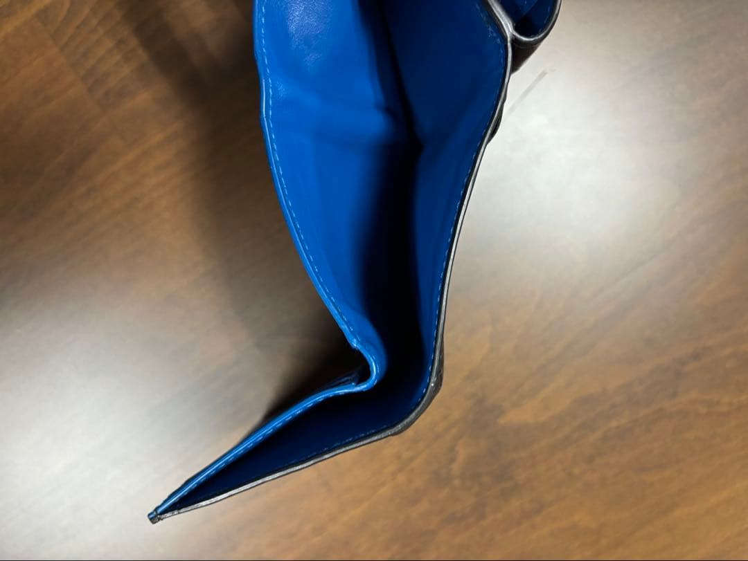 【ああ】Bottega Veneta 三つ折り財布　レザーブラック×ブルー