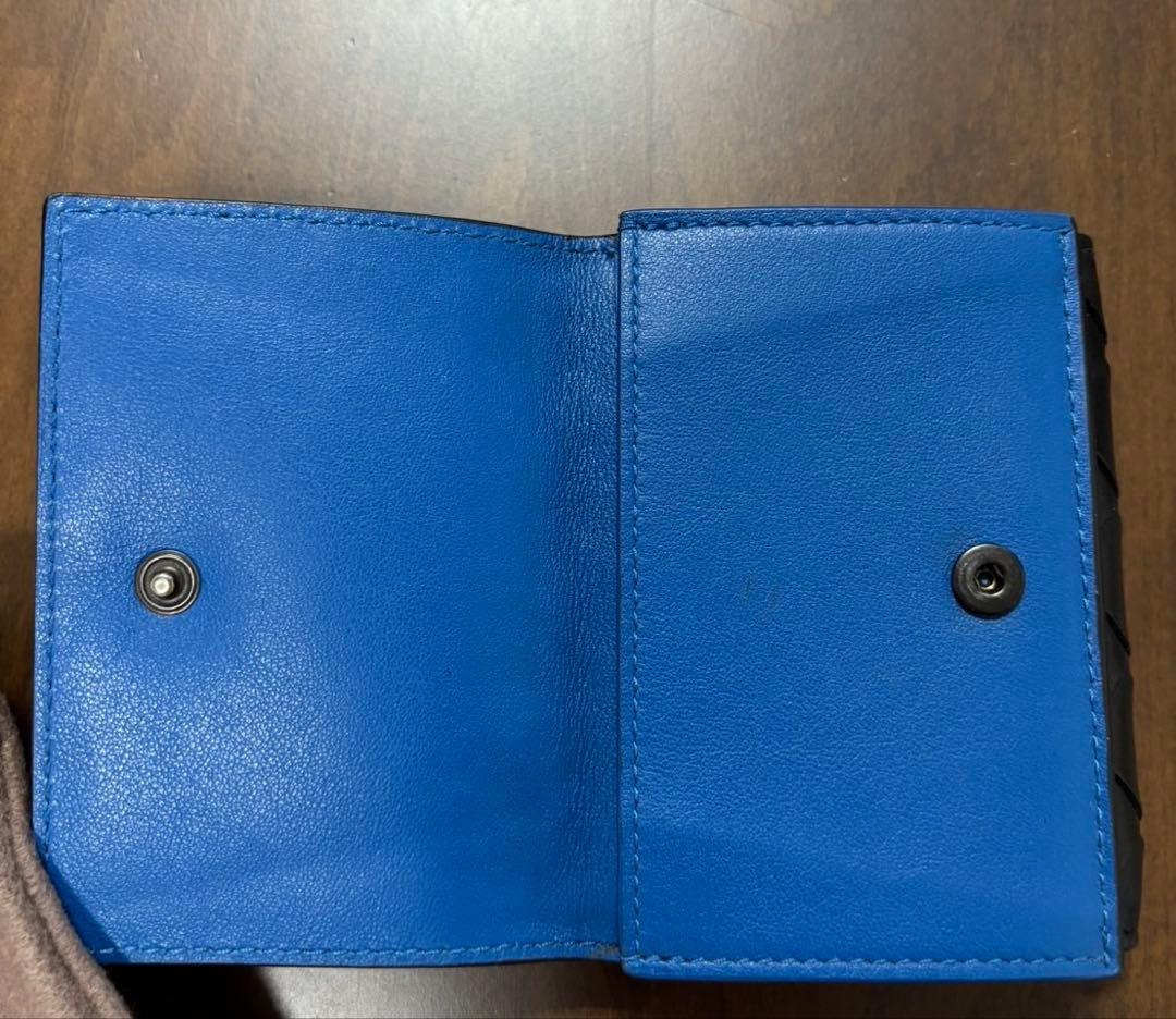 【ああ】Bottega Veneta 三つ折り財布　レザーブラック×ブルー