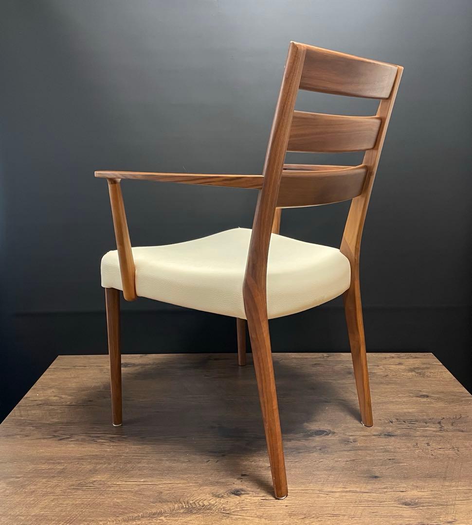 karimoku カリモク家具　ダイニングチェア CT61モデル 肘付き