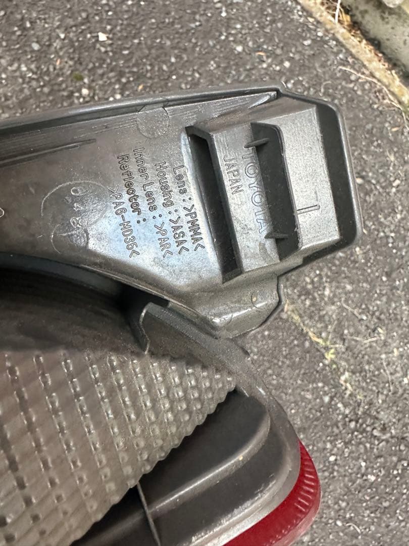 ハイエース　200系　ヘッドライト　テール　ミラー　純正セット