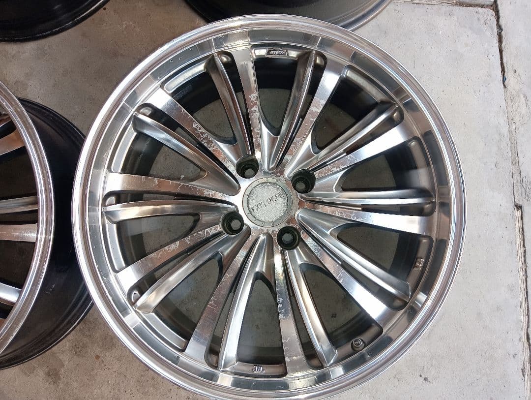 17インチ 多スポークホイール ポリッシュ仕上げ