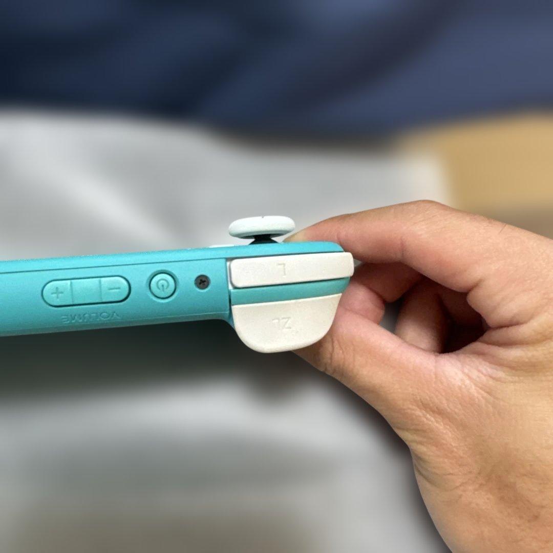 2022年製　Nintendo Switch Lite ターコイズ