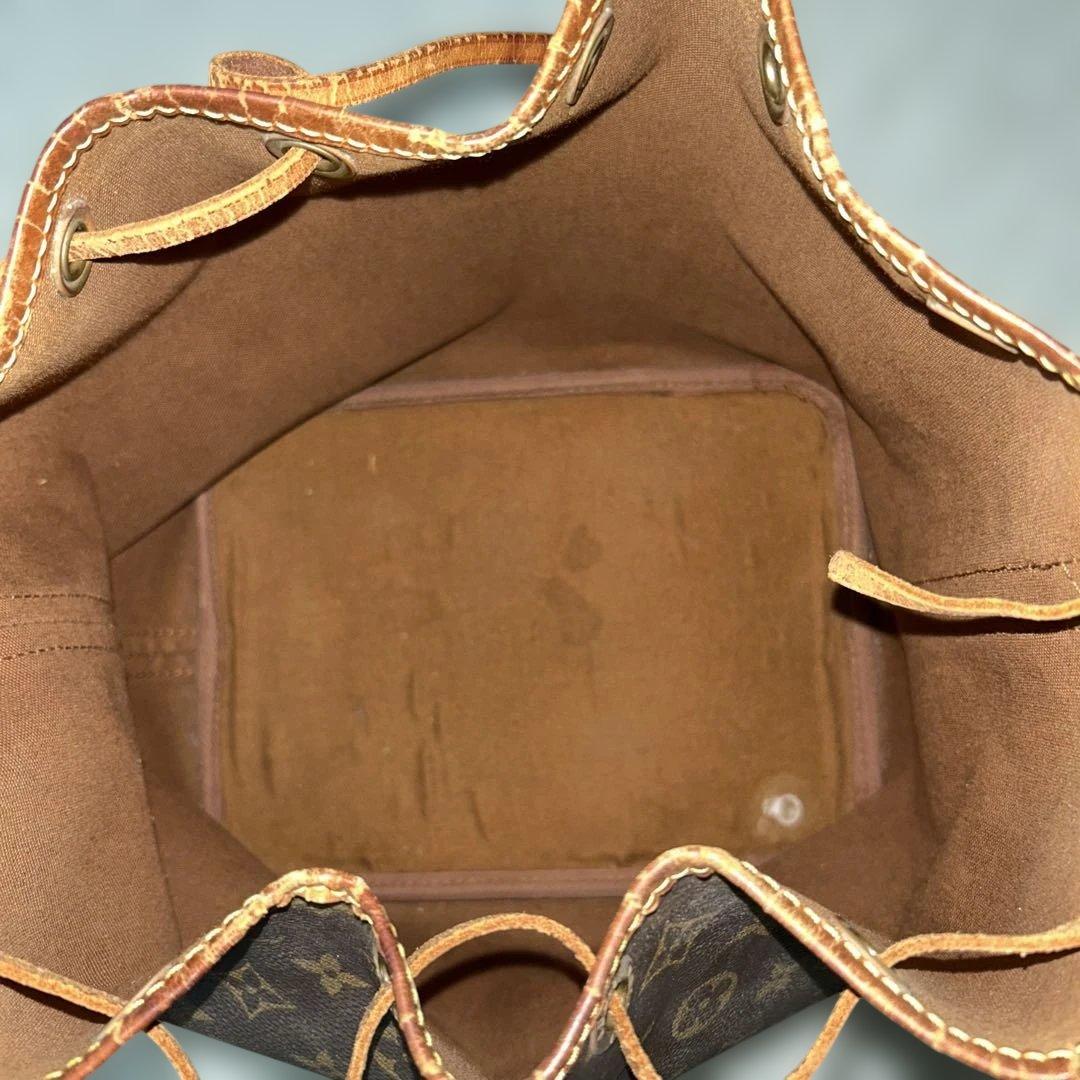 LOUIS VUITTON ショルダーバッグ　プチノエ モノグラム　巾着型