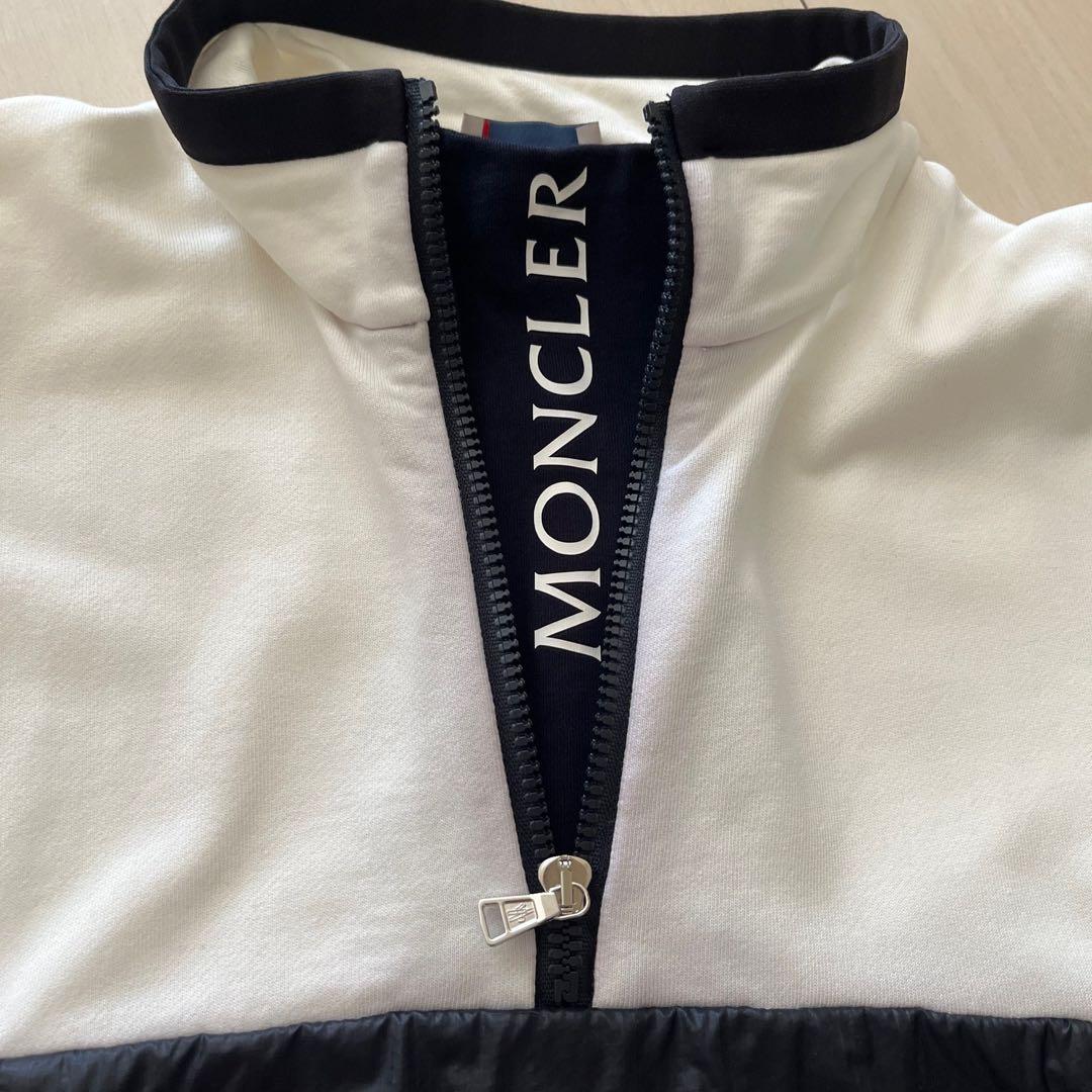 モンクレール　トレーナー　14A レディースMくらい　ホワイト系　スエット