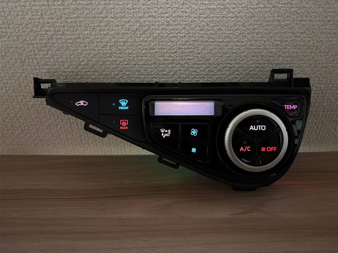 NHP10 アクア 後期　エアコンパネル レインボーカラ打ち替え完成品
