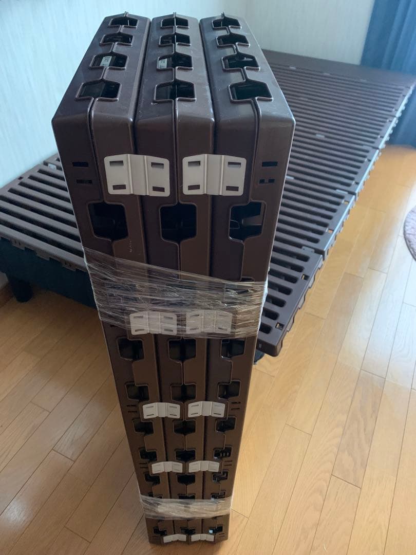 プラスチック製　すのこベッド　2組