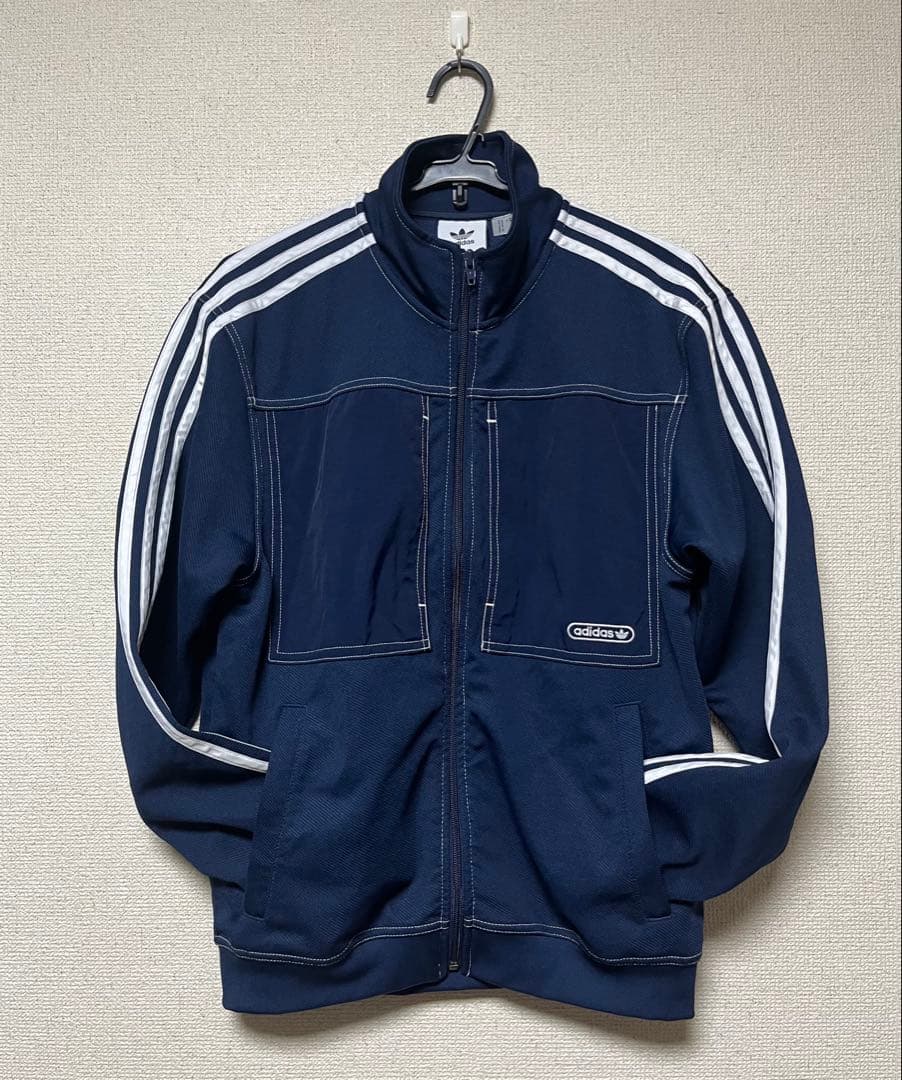 【入手困難モデル】アディダスオリジナルス トラックジャケット ステッチデザイン