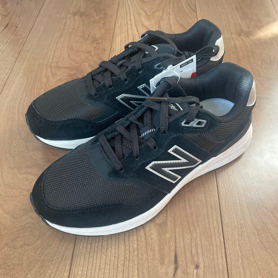新品未使用　ニューバランス　880 レディース　スニーカー　ブラック