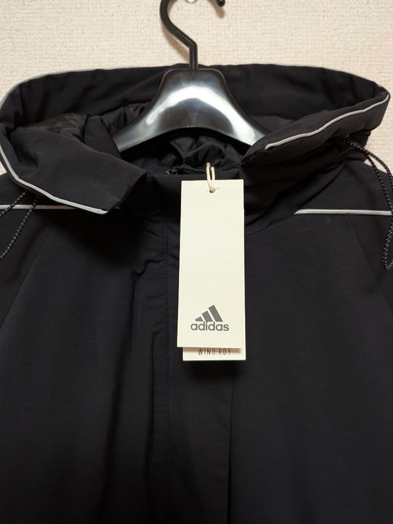 【adidas 】新品未使用 ブラック中綿 ジャケットタグ付きＬサイズ