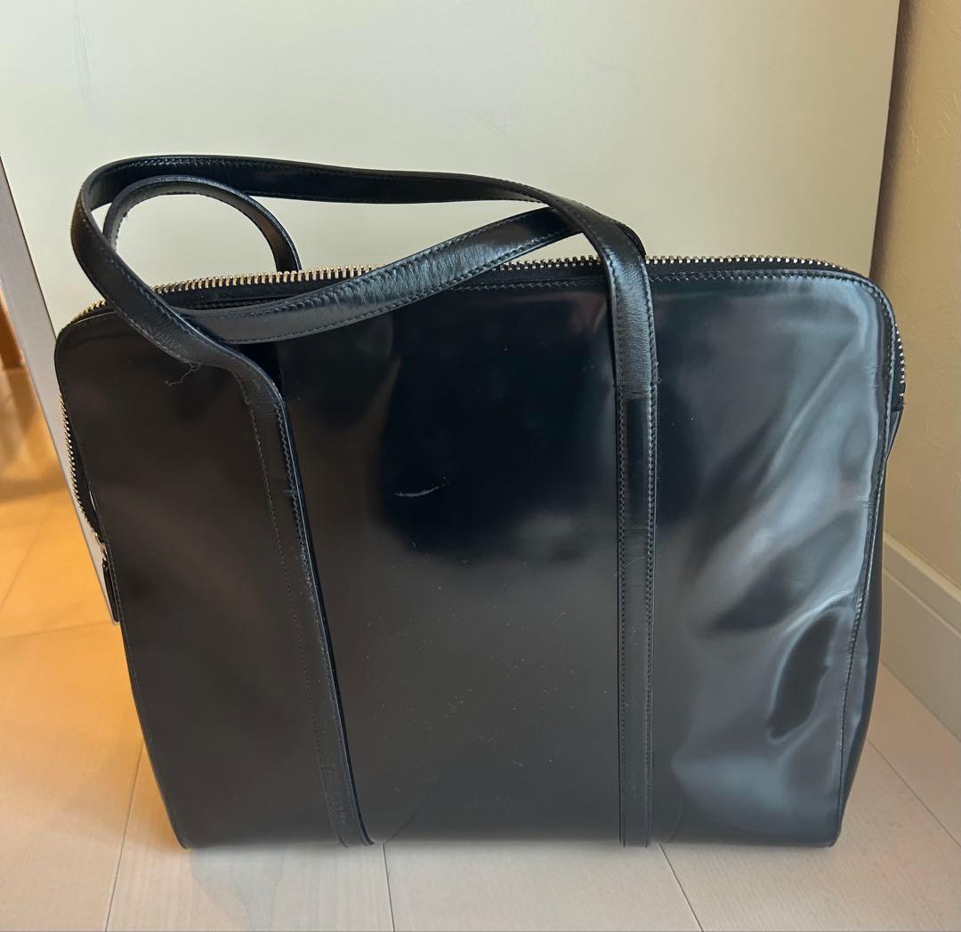 PRADA プラダ パテントレザー トートバッグ ハンドバッグ ロゴ型押し 黒