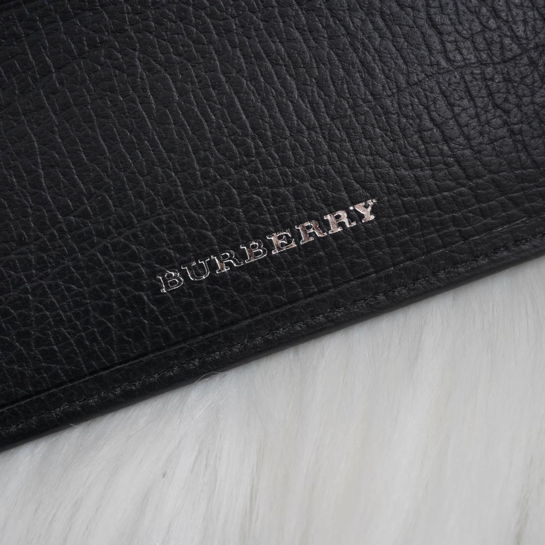 未使用品　BURBERRY LONDON 二つ折り財布　ノバチェック　ブラック