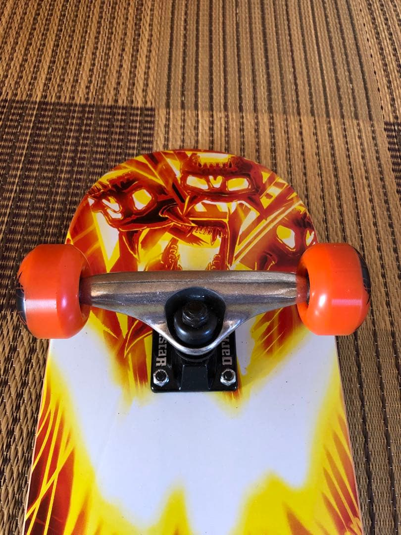 【新品未使用】スケボー（DARK STAR ダークスター）コンプリートセット