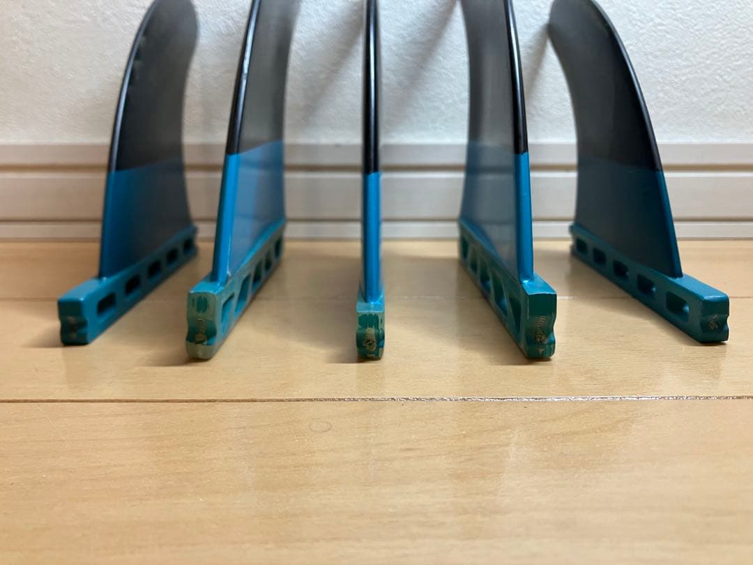 フューチャー BLACK STIX3.0 F4 5フィンセット　美品