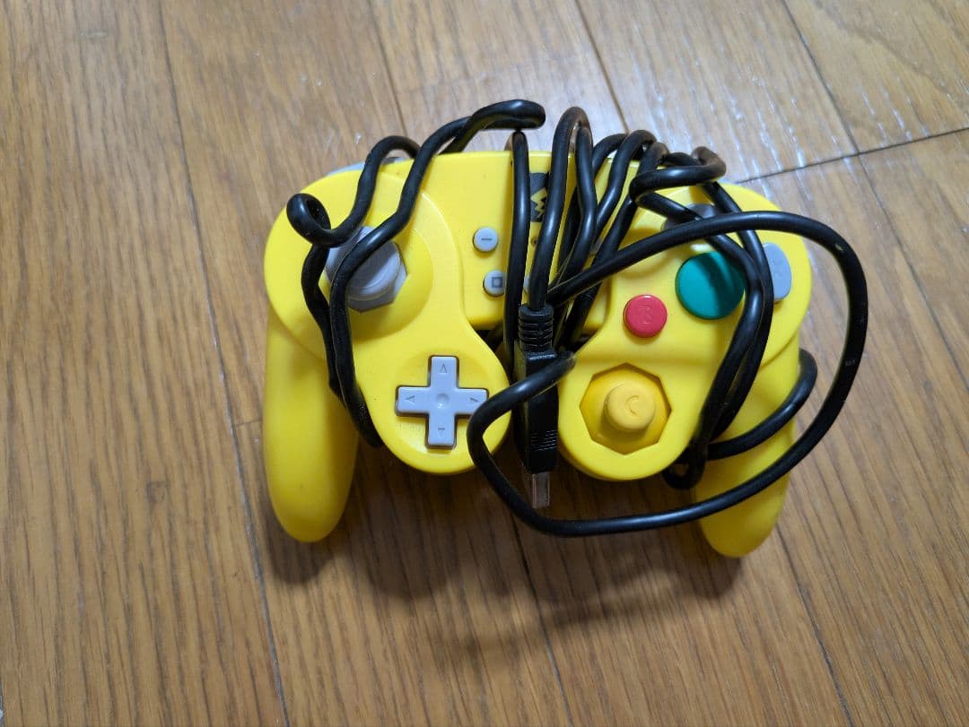 Nintendo Switch ピカチュウデザイン 本体