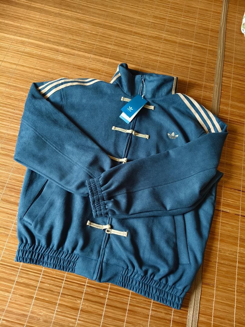新品 アディダス 中国限定 蛇年トラックジャケット 青 サイズ M